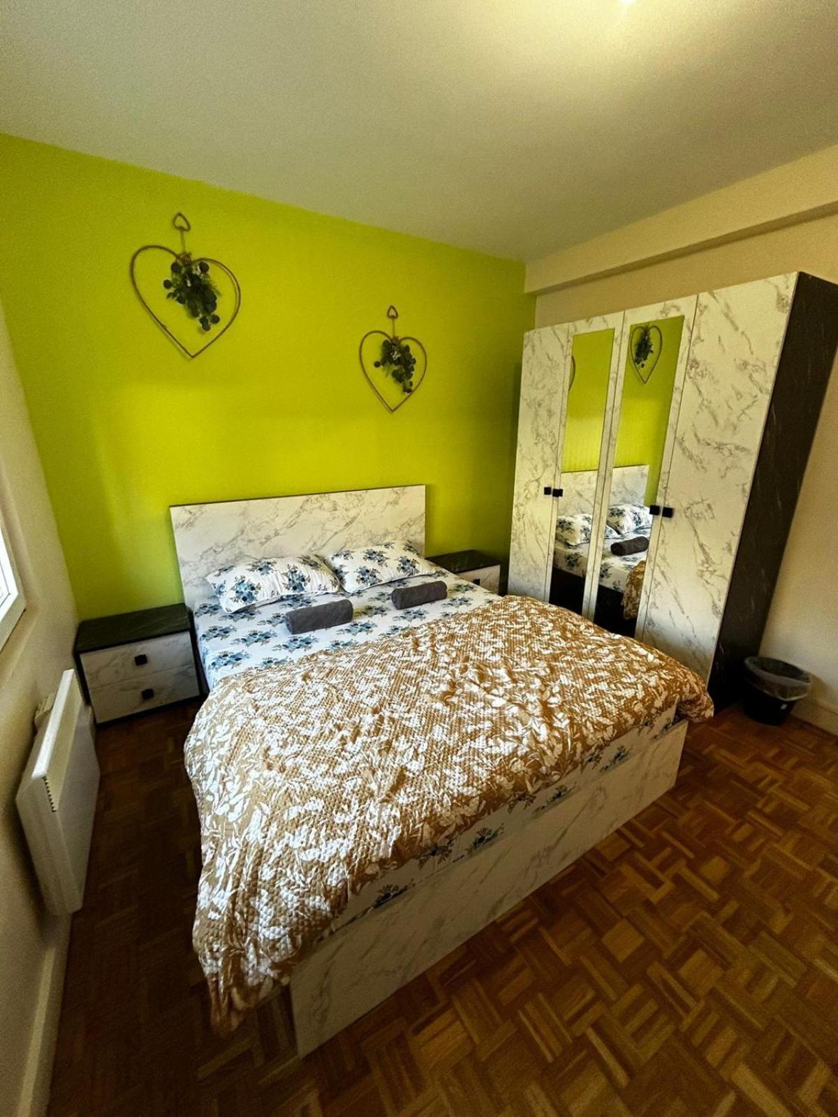 Best Holliday Home For Family Newly Renovated Garges-lès-Gonesse Esterno foto